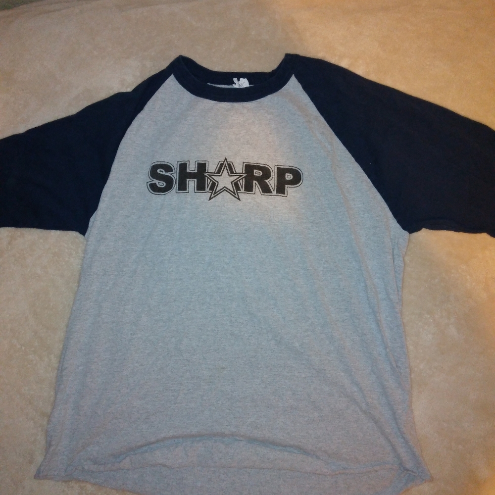 Tee shirt